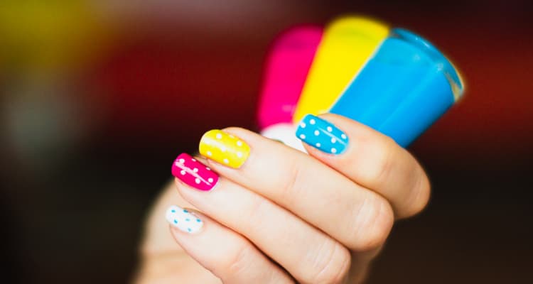 Diseños de uñas ¡1.000 ideas en imágenes! 101 Todo lo que necesita saber de las Uñas acrílicas